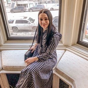 Meet your Posher, Elena